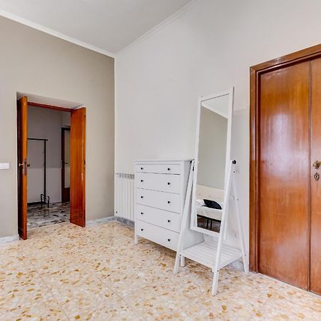 Vivilo Collection - San Vito View Apartment - 3 Bdr 2 Baths ローマ エクステリア 写真