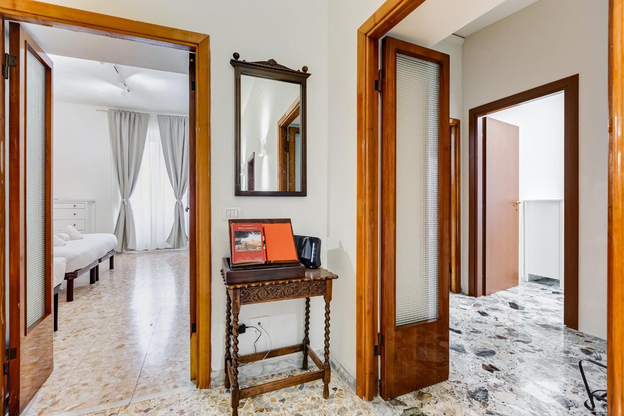 Vivilo Collection - San Vito View Apartment - 3 Bdr 2 Baths ローマ エクステリア 写真