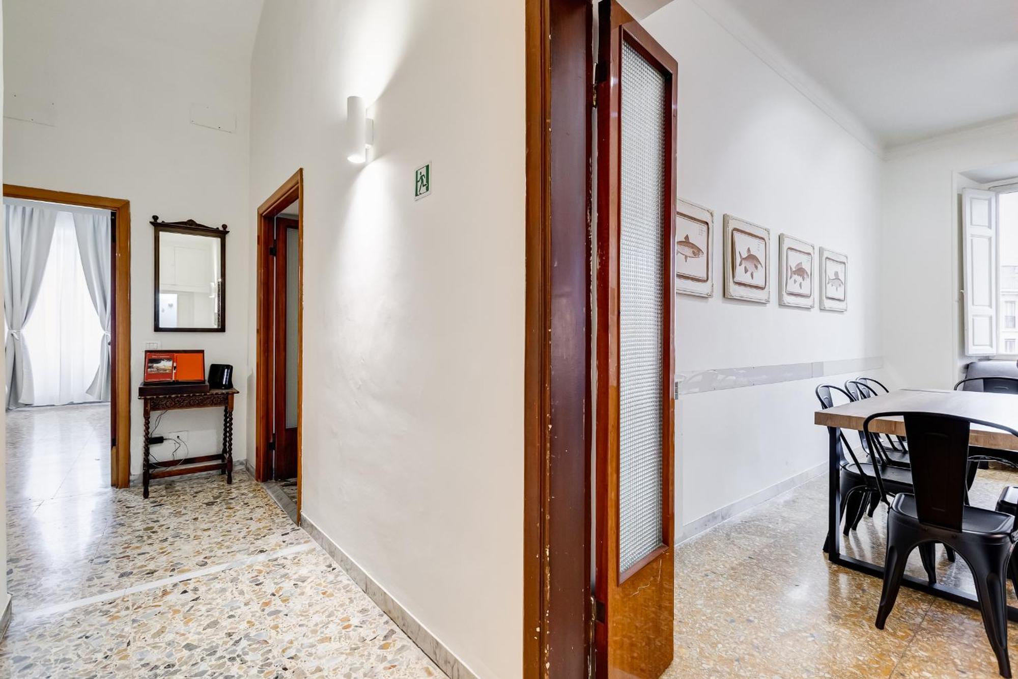 Vivilo Collection - San Vito View Apartment - 3 Bdr 2 Baths ローマ エクステリア 写真